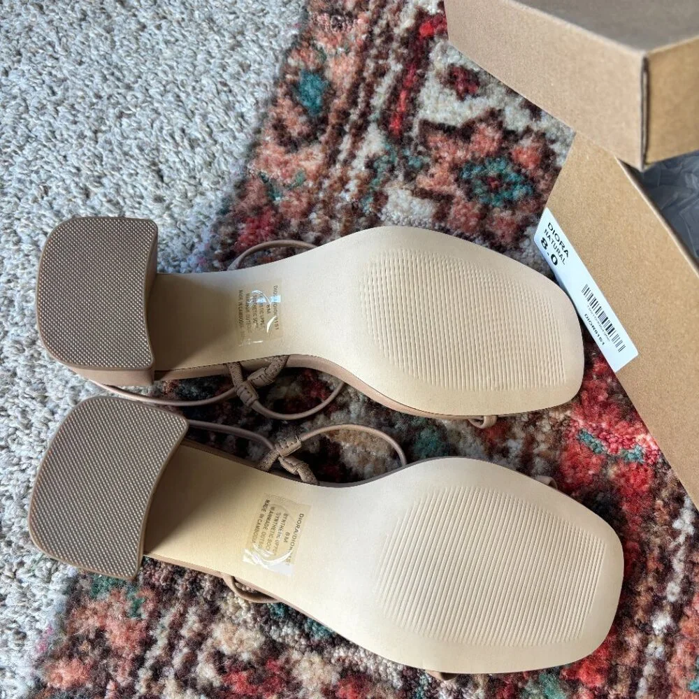 NiB Natural Matte Diora Steve Madden Strappy Heels Size 8 - Picture 4 of 4